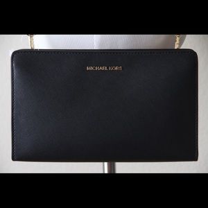 Michael Kors Jet Set Leather Crossbody Clutch